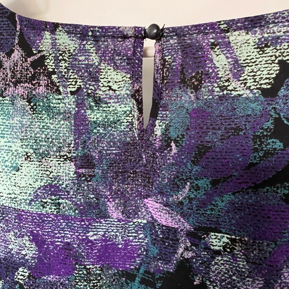 Reitman’s Floral Sleeveless Top - Picture 5 of 5